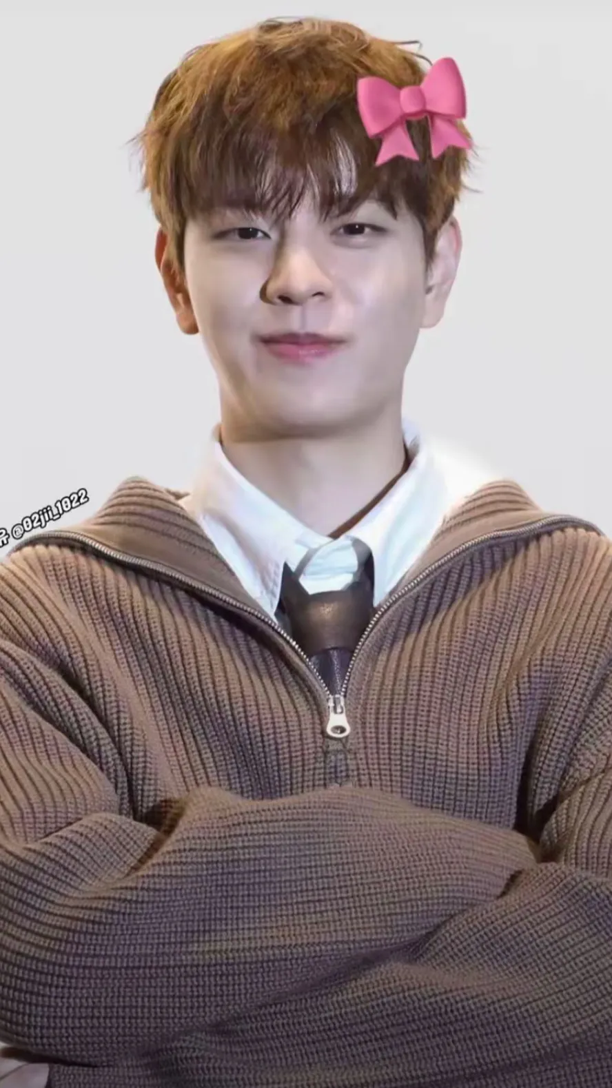 ai character: Seungmin  background