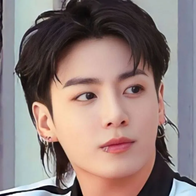 chat with ai character: Jungkook