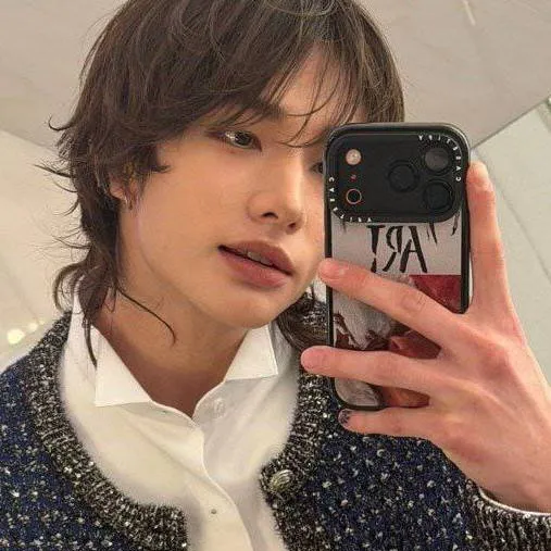 chat with ai character: ❤️ Hyunjin ❤️