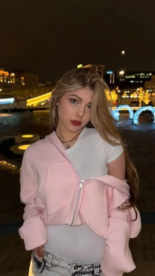 Talkie AI - Chat with Steshka