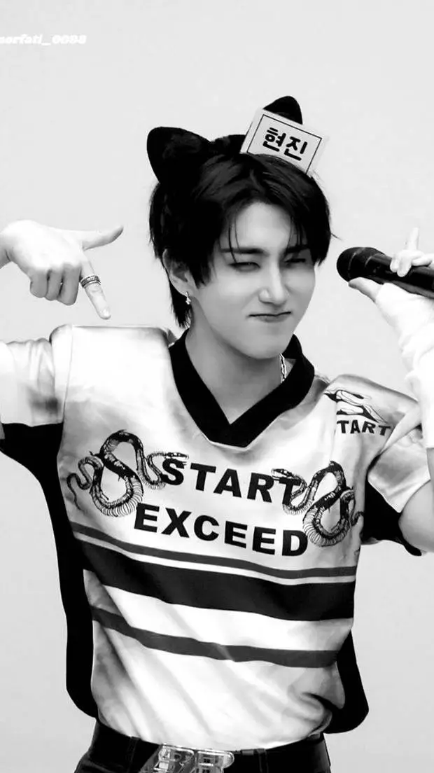 ai character: Han - Minsung background