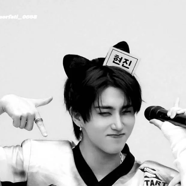 chat with ai character: Han - Minsung