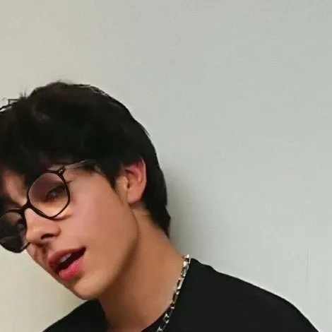 chat with ai character: ♡__lukas__♡