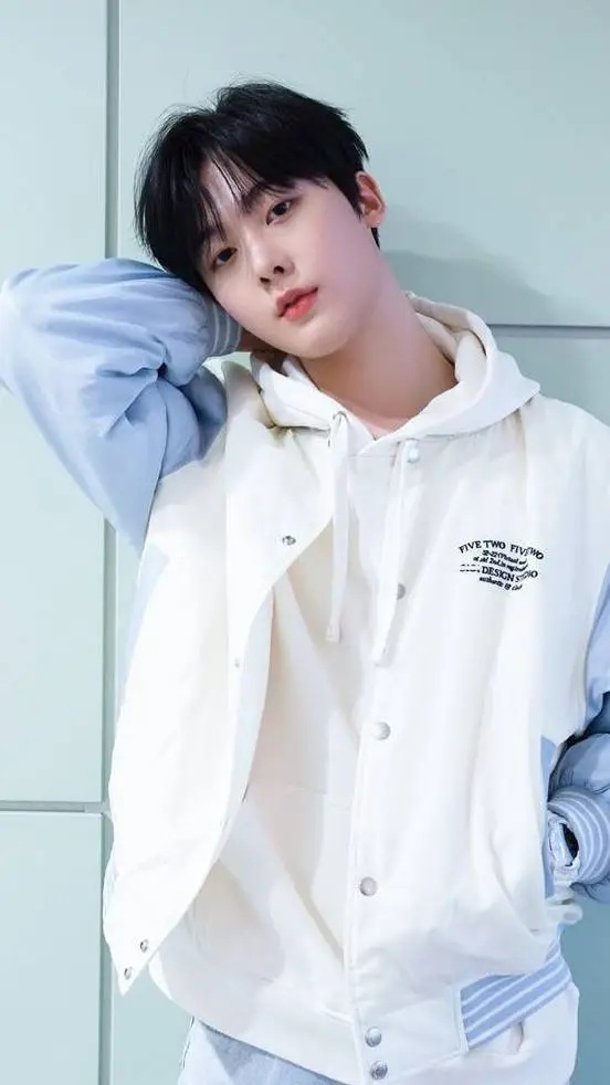 ai character: sanha background