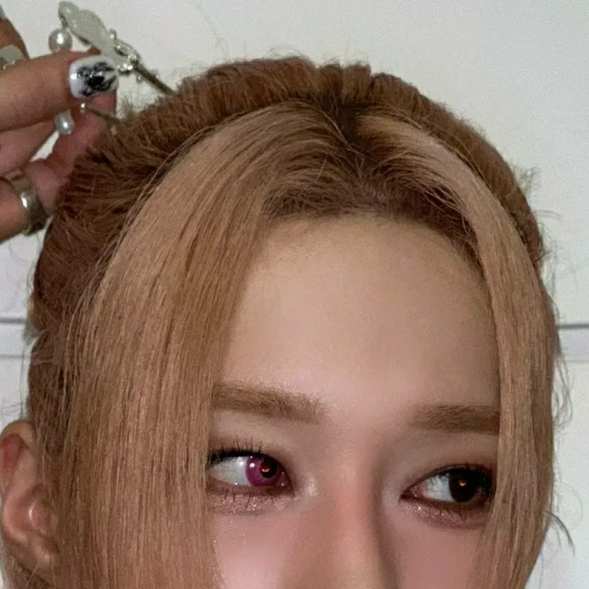 chat with ai character: XLOV Rui