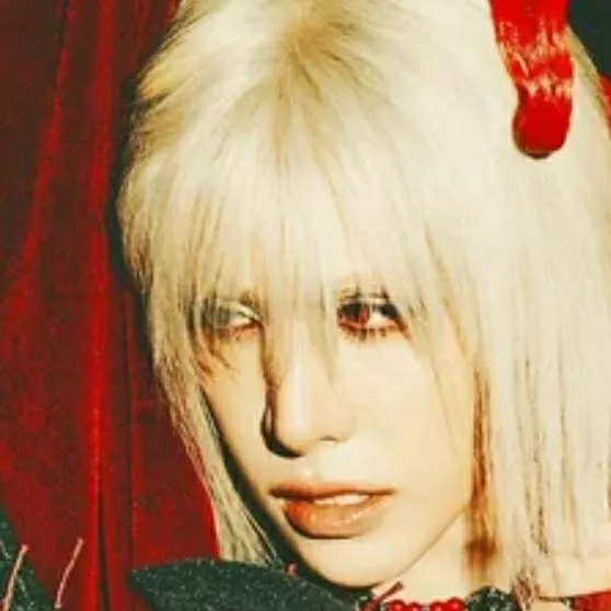 chat with ai character: wumuti