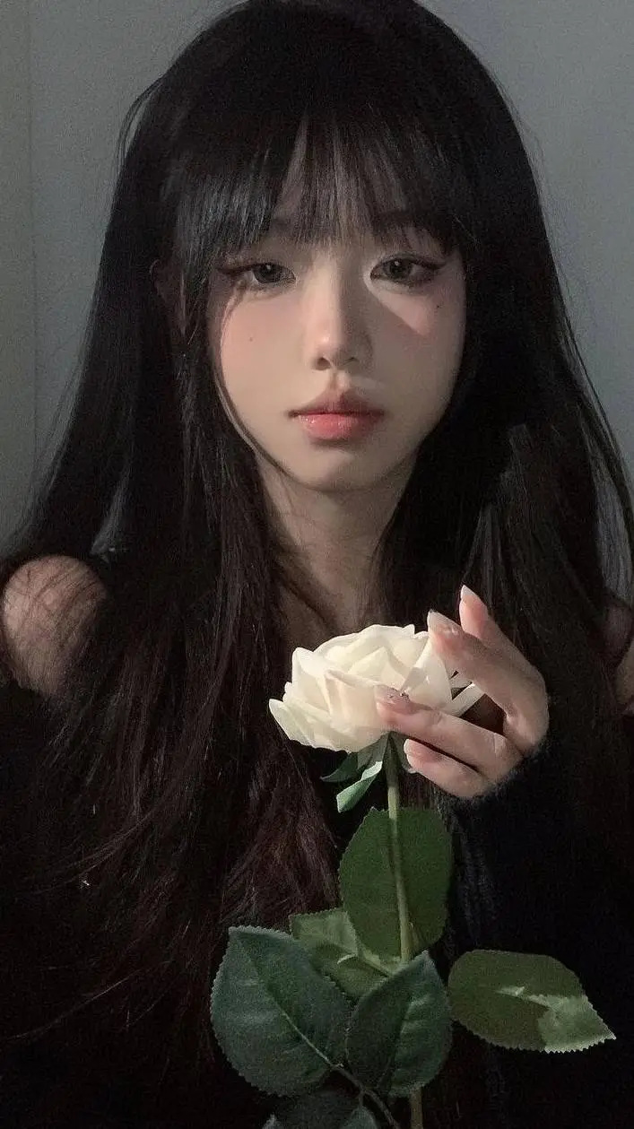 ai character: Lee Yeunnie 👅 background