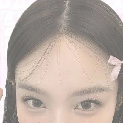 chat with ai character: 🌷Im Nayeon 🌷