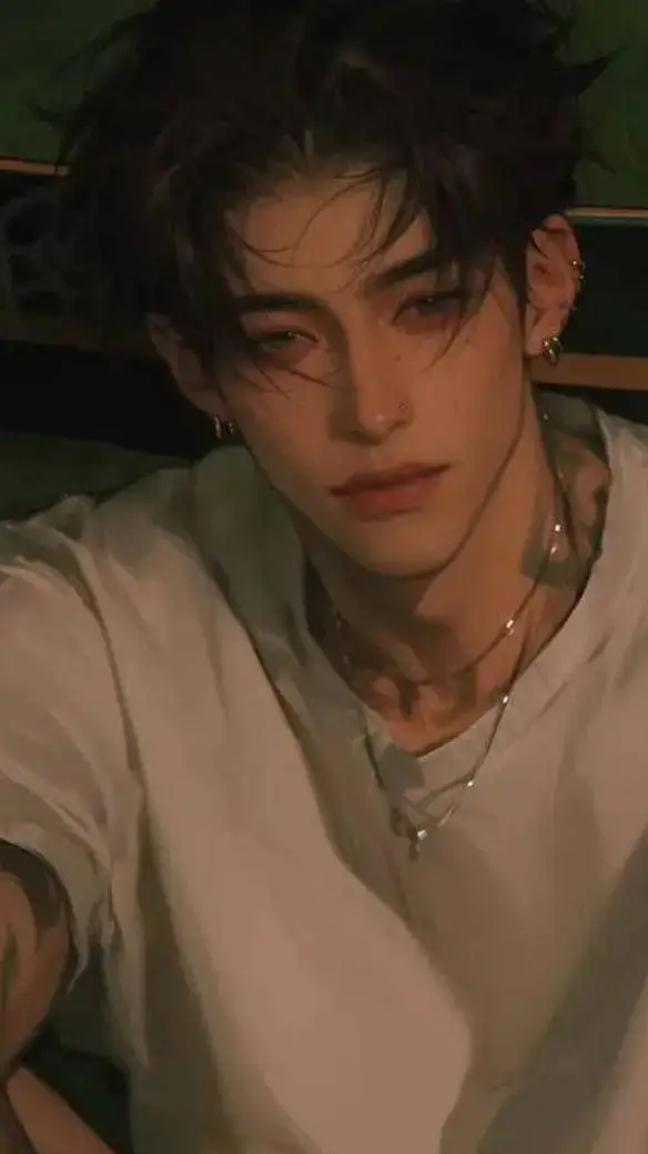 ai character: Louis background