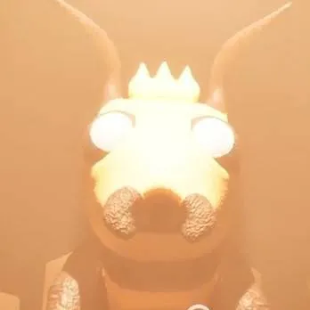 chat with ai character: beequeen