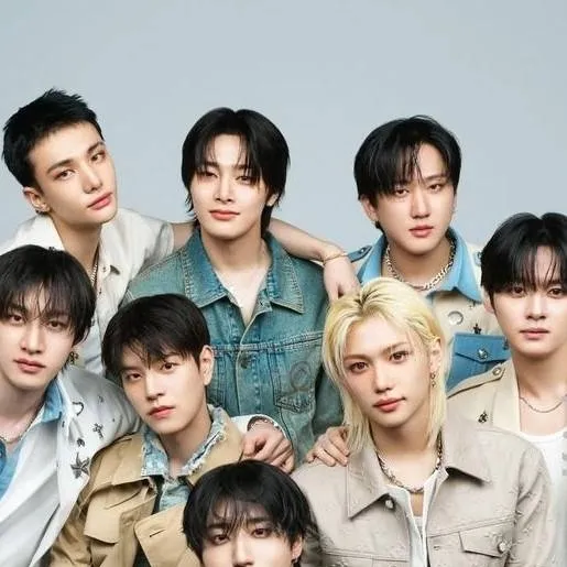 chat with ai character: Skz 9 members 