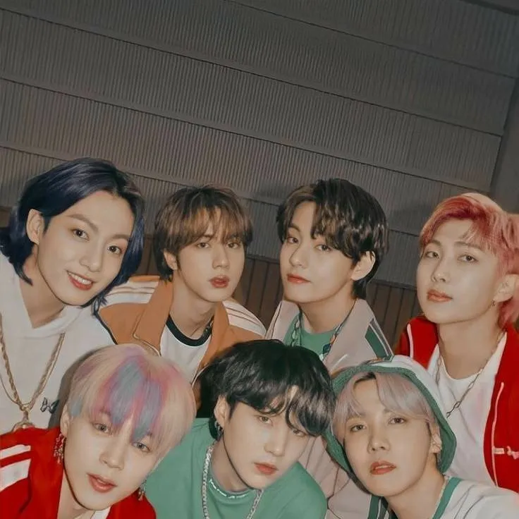 chat with ai character: BTS (8 members)