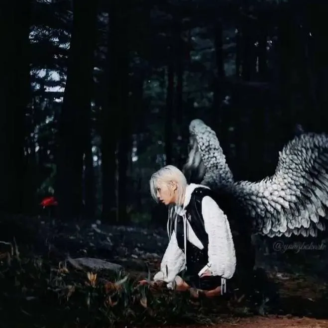 chat with ai character: Lee Felix 