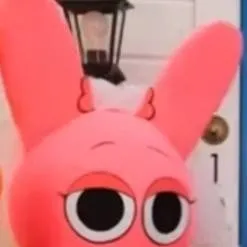 chat with ai character: Pinki