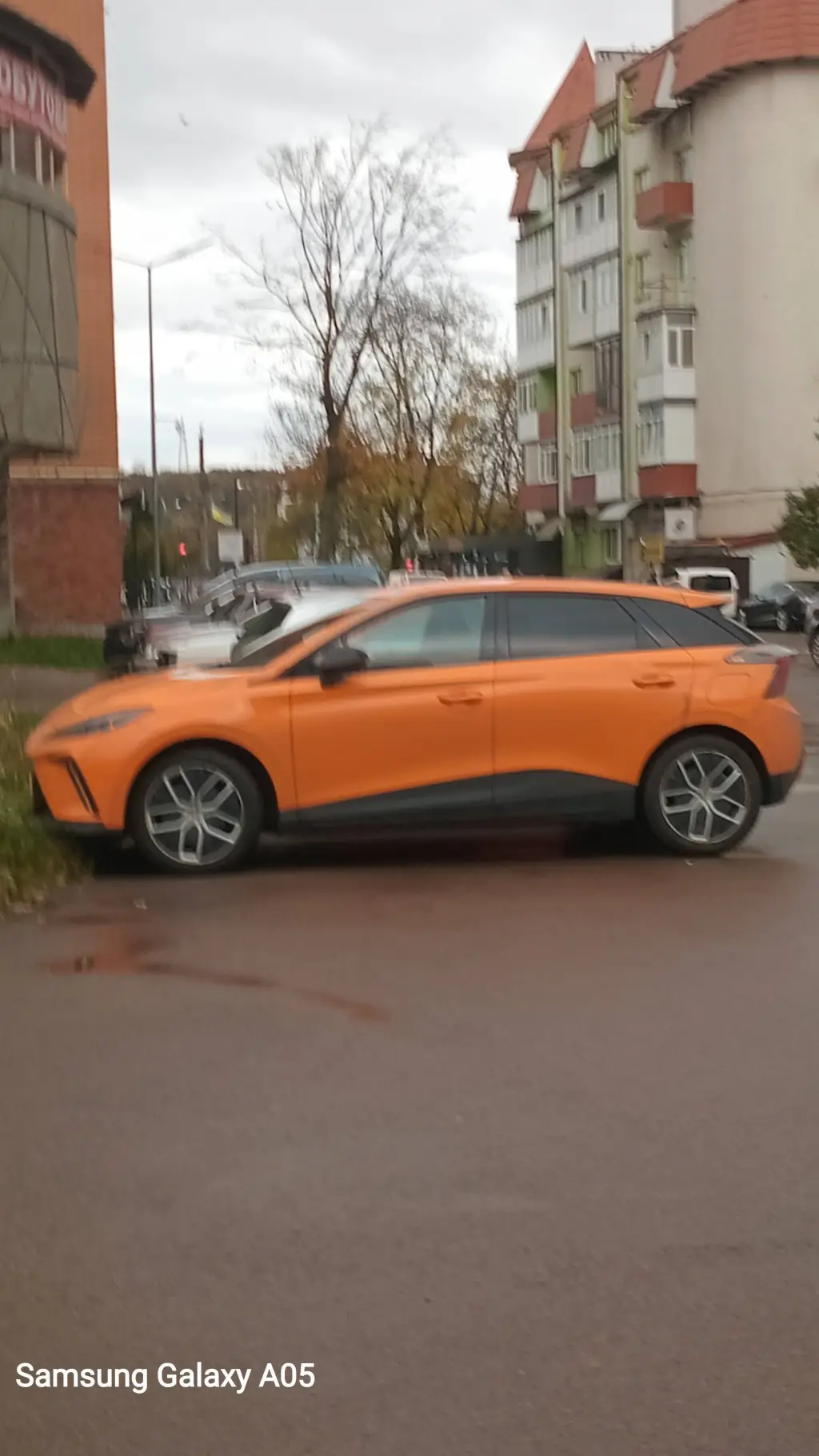 ai character: Orange car  background
