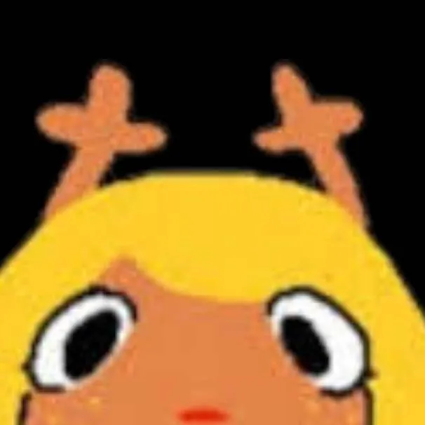 chat with ai character: noelle chiquita d: