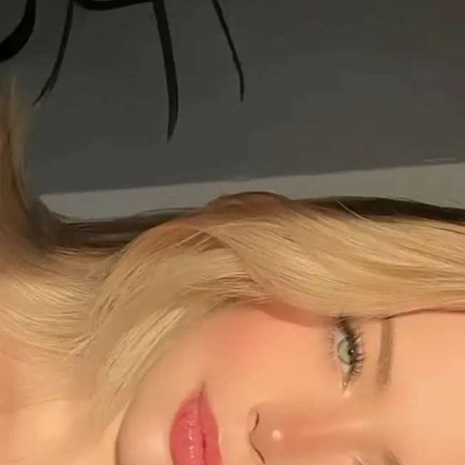 chat with ai character: Elizabeth 