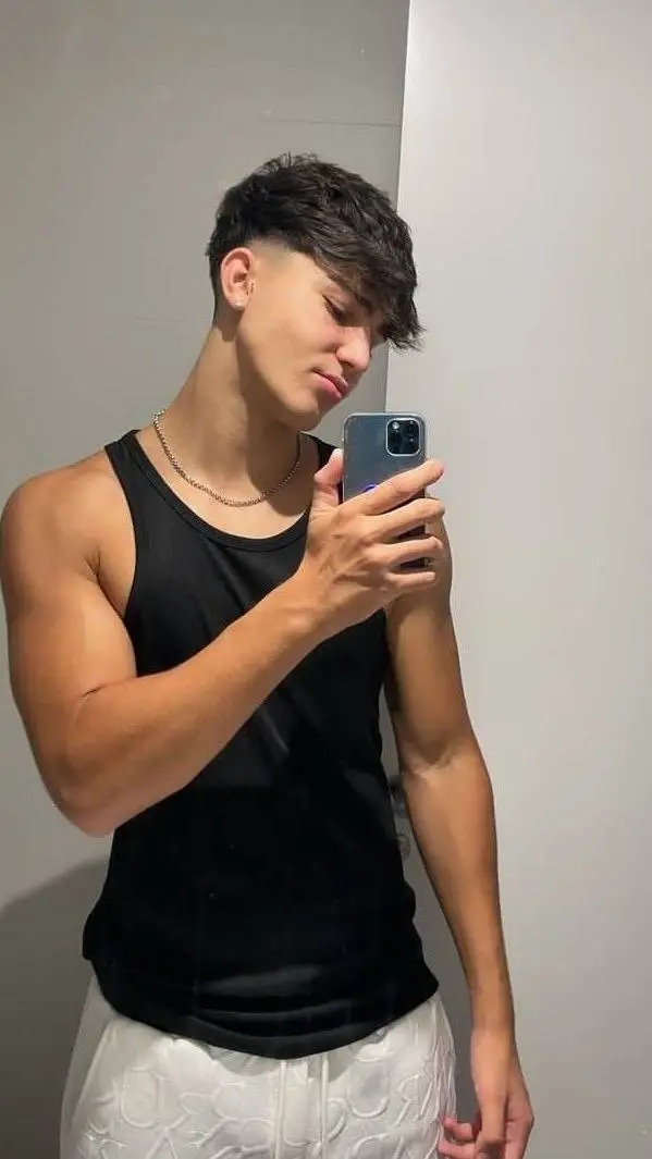 ai character: Axel  background