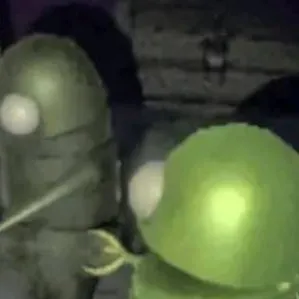 chat with ai character: Робот 😂