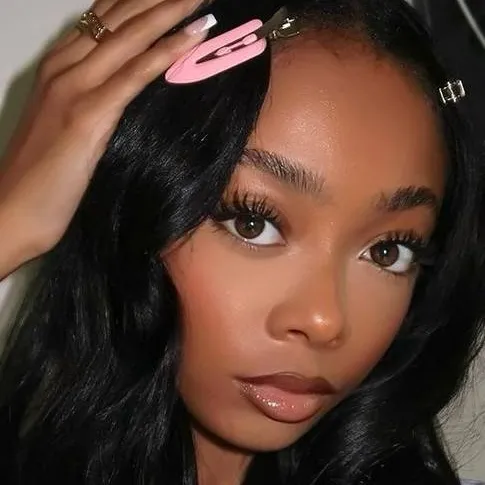 chat with ai character: Skai Jackson