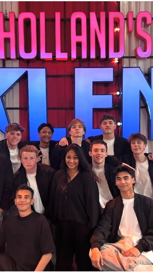 ai character: Summer Vacation background