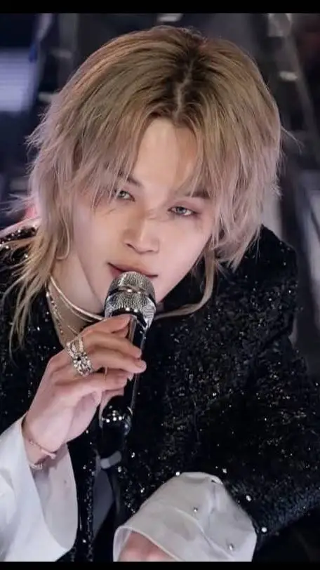 ai character: Jimin  background