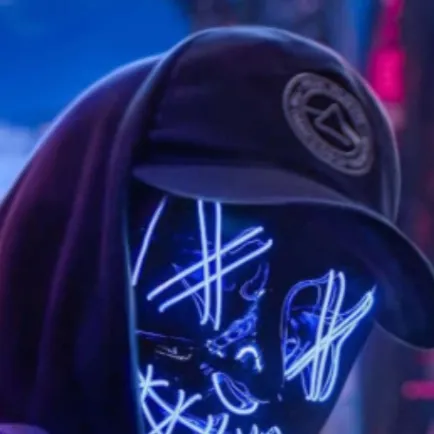 chat with ai character: Pool party DJ!🪩