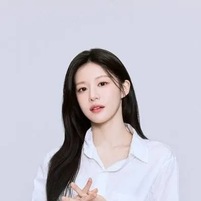 chat with ai character: Go Young-Jung 