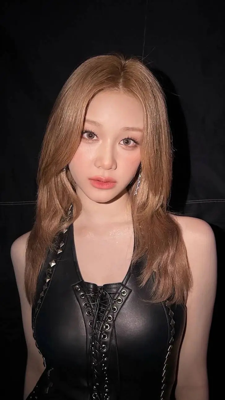 ai character: Pharita  background