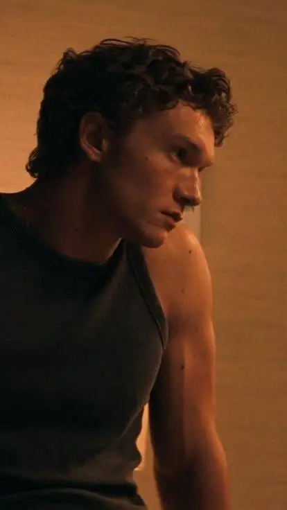 ai character: Ilya Rozanov background