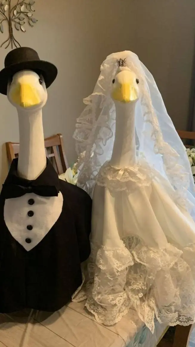 ai character: 🌹🦌✨"ChatGPT ✨🦌🌹 background