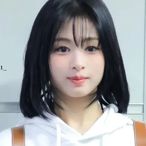 chat with ai character: Skz