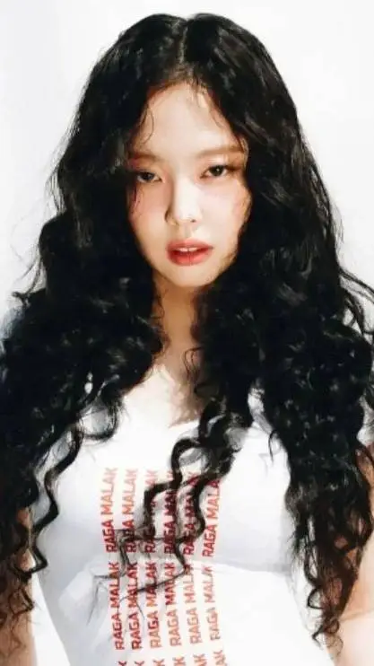 ai character: Jennie background