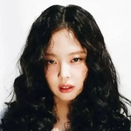 chat with ai character: Jennie