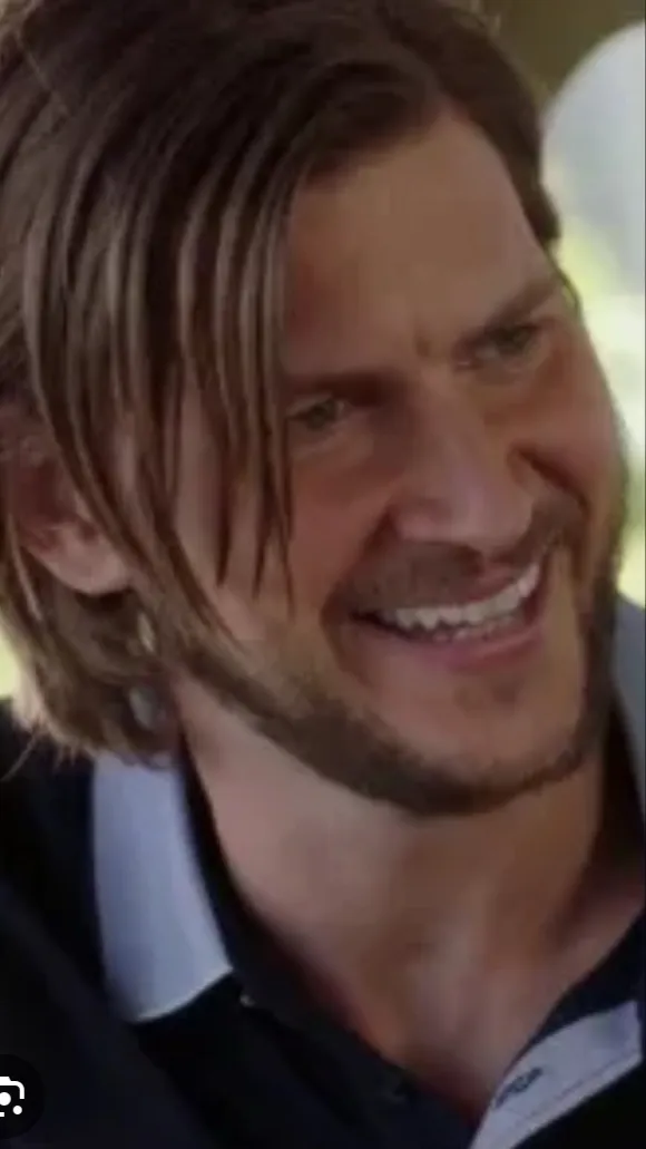 ai character: House of chains background