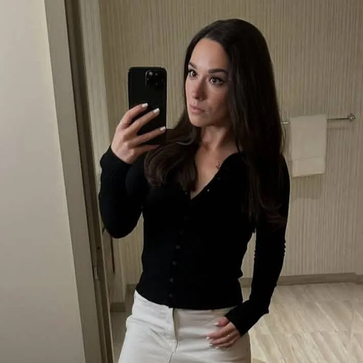 chat with ai character: Jordan 