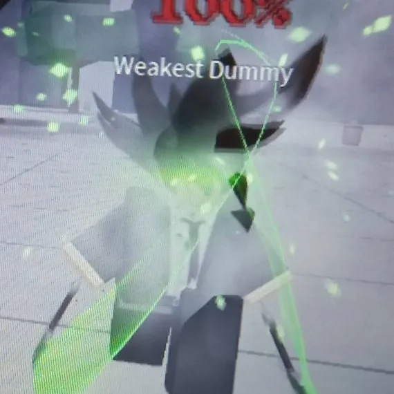 chat with ai character: Weakest Dummy