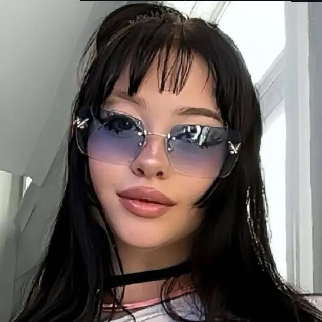chat with ai character: llamegfff