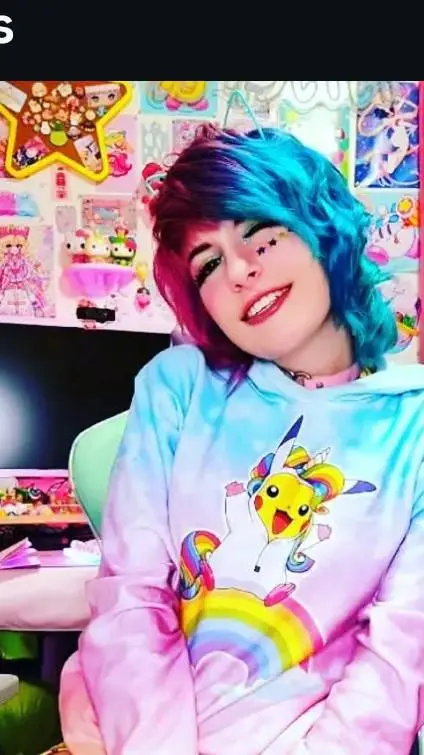 ai character: melonpinku background