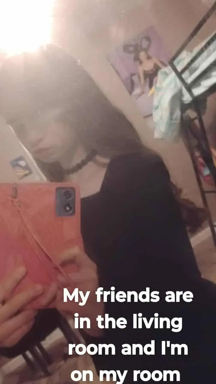 ai character: kairiiii background