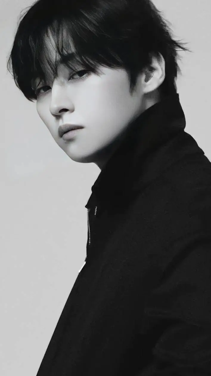 ai character: Lee Minho  background
