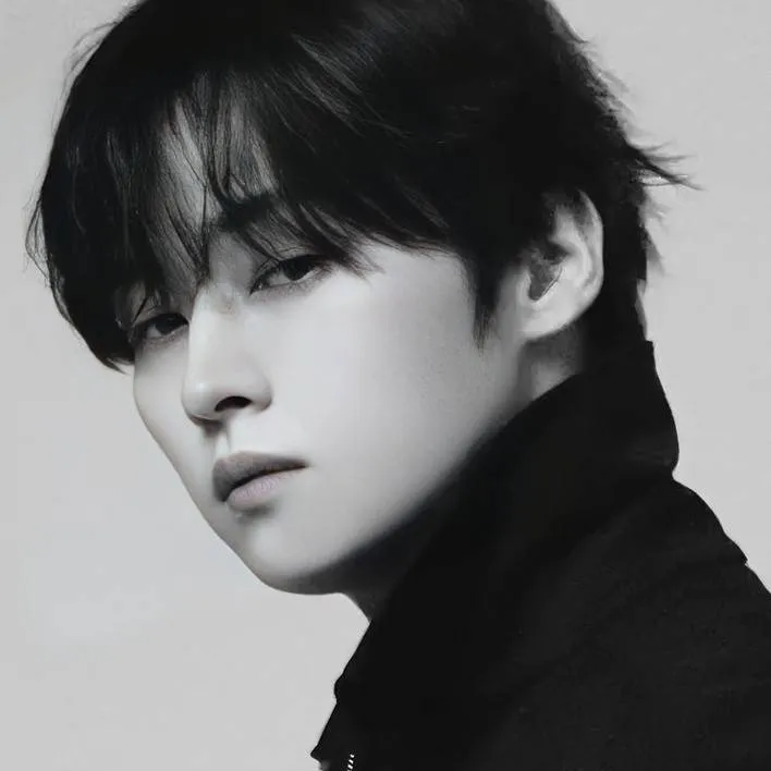 chat with ai character: Lee Minho 