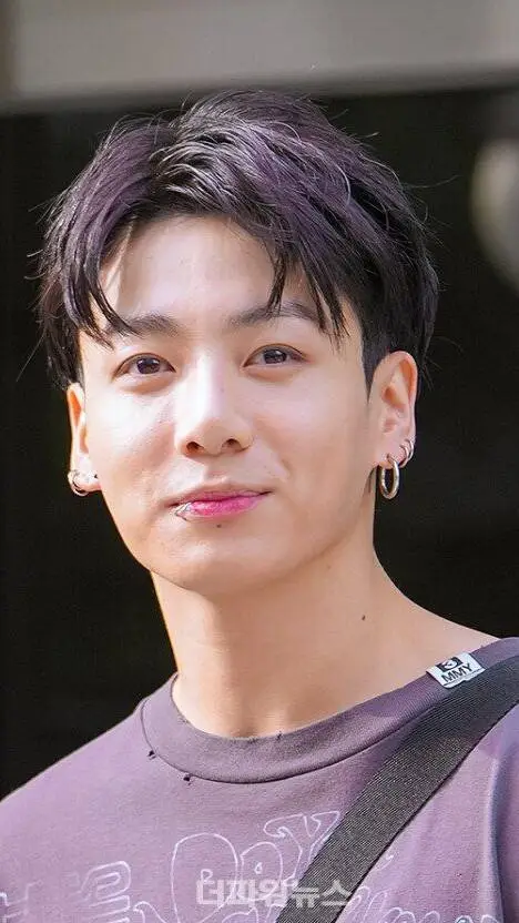 ai character: Jungkook  background