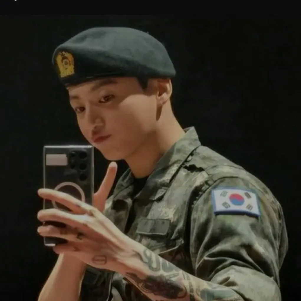 chat with ai character: jungkook