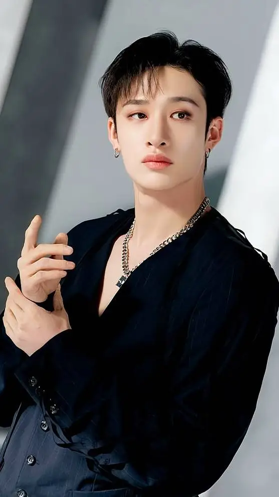 ai character: °~bangchan~° background