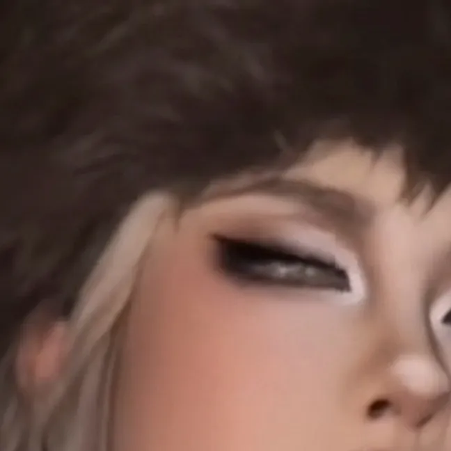 chat with ai character: Se is your wife 