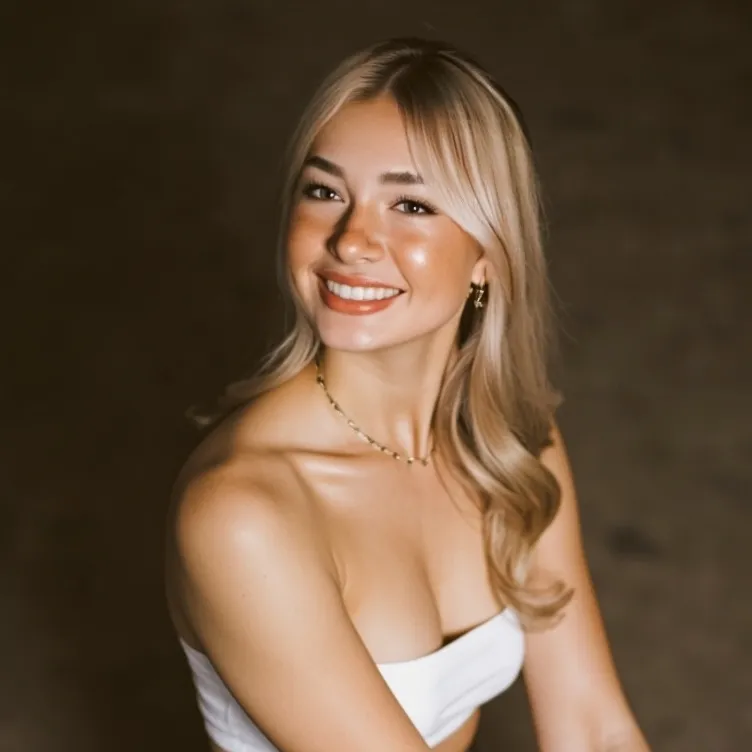 chat with ai character: 𝐁𝐫𝐞𝐞 ٭