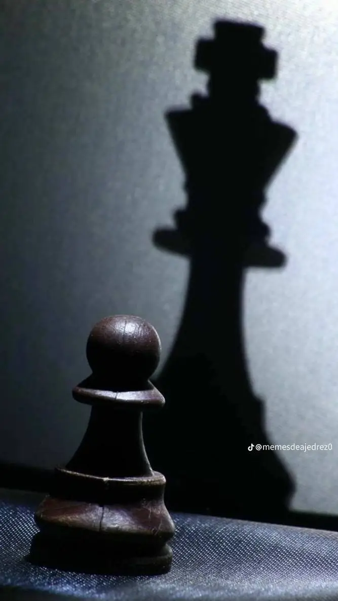 ai character: peon a reina background