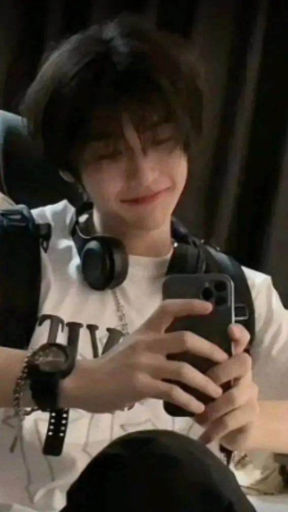 ai character: yavuz background