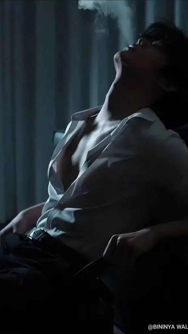 ai character: Max background